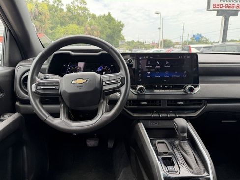 Used 2024 Chevrolet Colorado W/T w/ Safety Package RWD image 13