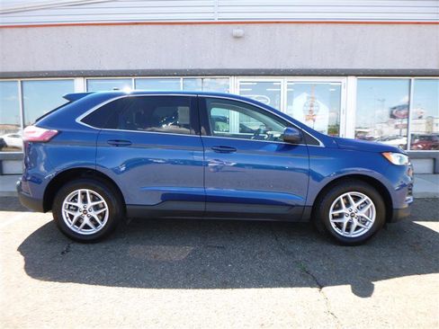 Used 2024 Ford Edge SEL image 4