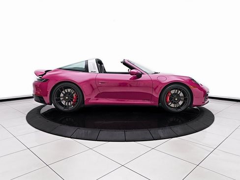 Used 2024 Porsche 911 Targa 4 GTS w/ Premium Package image 20