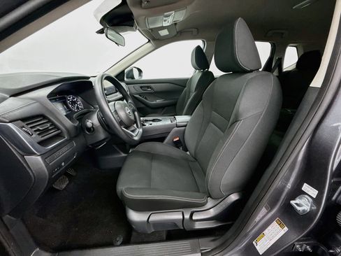 Used 2024 Nissan Rogue S FWD image 13