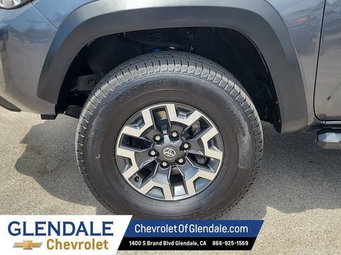 Used 2023 Toyota Tacoma TRD Off-Road AWD/4WD image 18