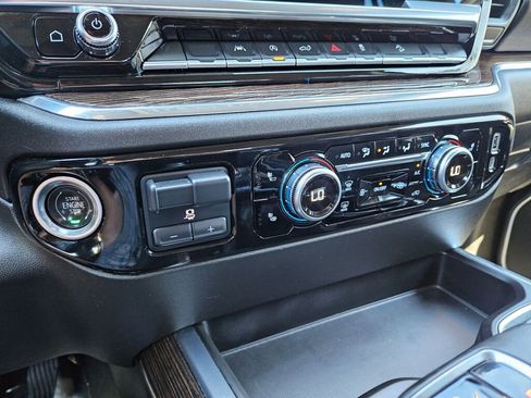 Used 2023 GMC Sierra 1500 Elevation image 27