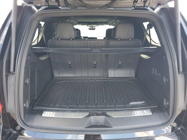 Used 2025 GMC Yukon XL AT4 Ultimate w/ LPO, Floor Liner Package AWD/4WD image 31