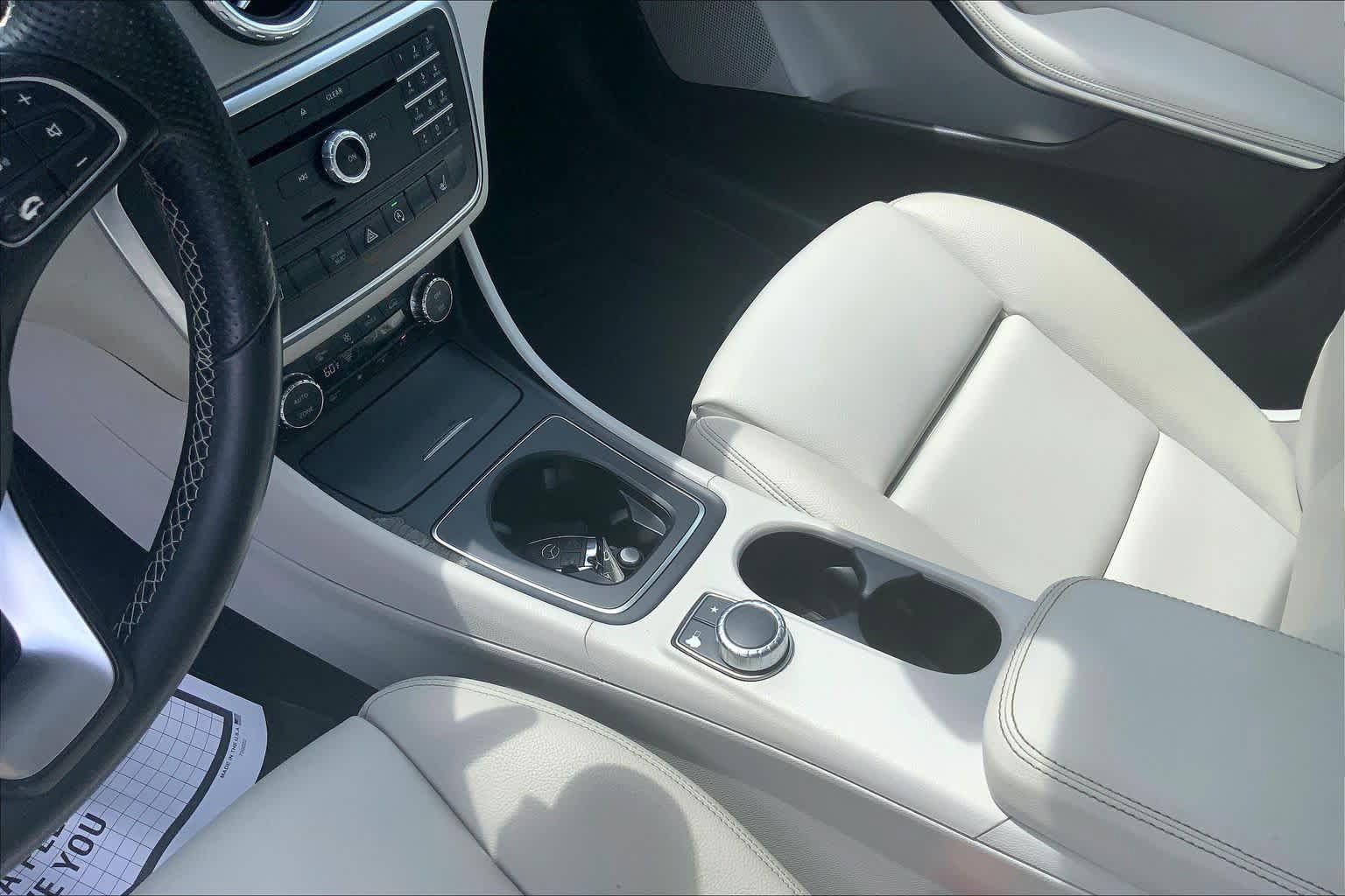 Used 2016 Mercedes-Benz GLA 250 image 16