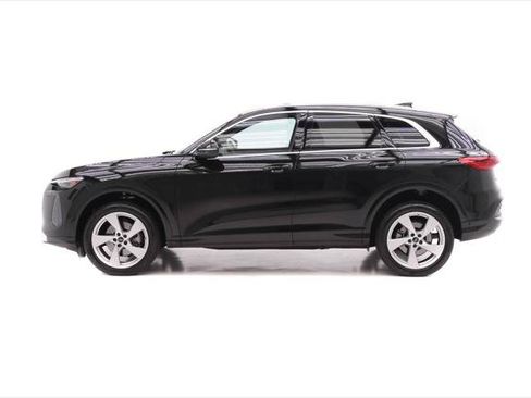 Certified 2025 Audi Q5 Premium Plus w/ Premium Plus AWD/4WD image 3
