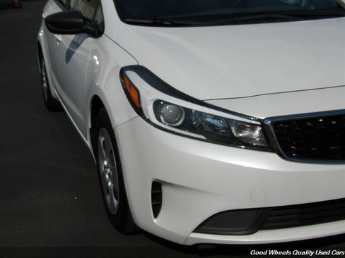 Used 2018 Kia Forte LX w/ LX Popular Package FWD image 10