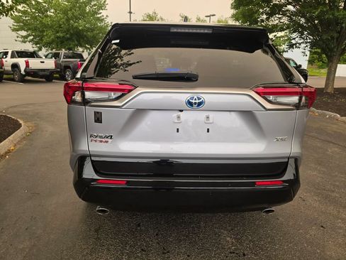 Used 2023 Toyota RAV4 XSE w/ Weather Package AWD/4WD image 7