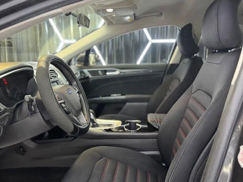 Used 2016 Ford Fusion SE w/ Equipment Group 201A image 26