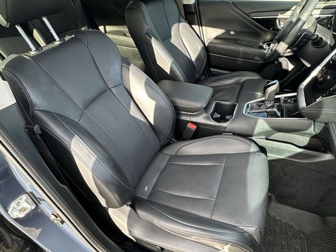 Used 2023 Subaru Outback Limited w/ Popular Package #2 image 8