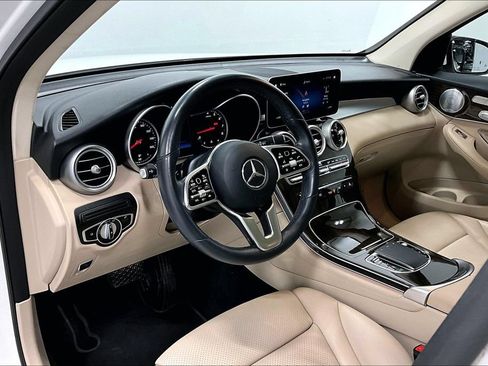 Used 2020 Mercedes-Benz GLC 300 4MATIC image 16