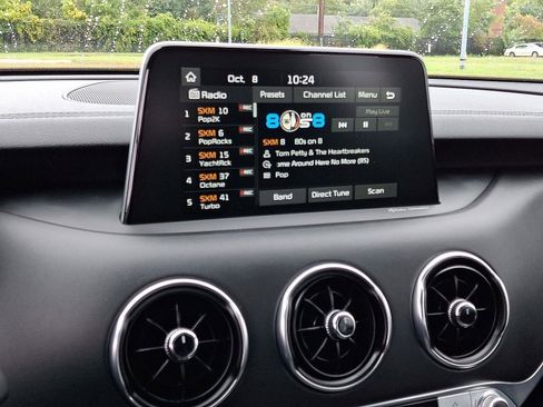 Used 2018 Kia Stinger GT1 image 19