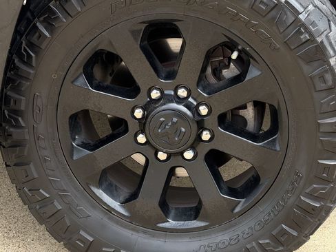 Used 2022 RAM 2500 Laramie w/ Night Edition AWD/4WD image 8