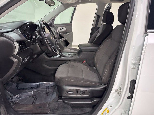 Used 2020 Chevrolet Traverse LT FWD image 14