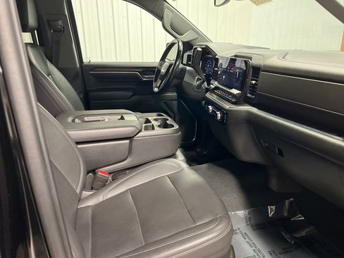 Certified 2022 GMC Sierra 1500 SLT image 8