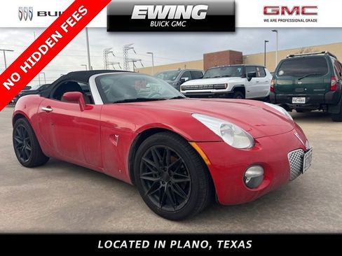 Used 2006 Pontiac Solstice Convertible w/ Premium Package image 1