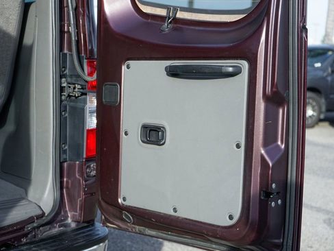Used 2013 Nissan NV 3500 SV RWD image 9
