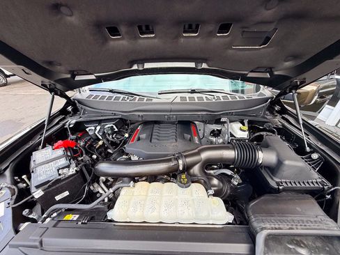 Used 2025 Ford F150 Raptor AWD/4WD image 43