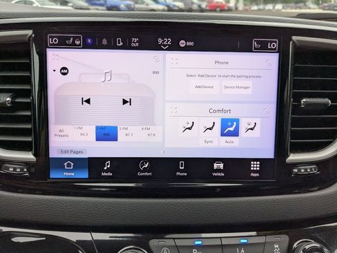 Used 2024 Chrysler Pacifica Touring-L FWD image 28