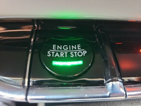Used 2023 Lincoln Nautilus AWD w/ Premium Package image 17
