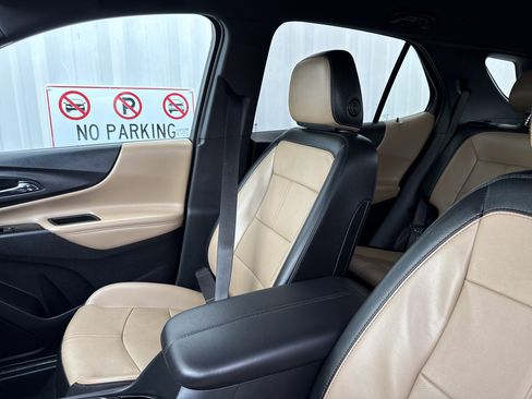 Used 2023 Chevrolet Equinox Premier image 15
