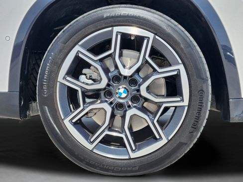 Used 2023 BMW X1 xDrive28i w/ Premium Package image 11