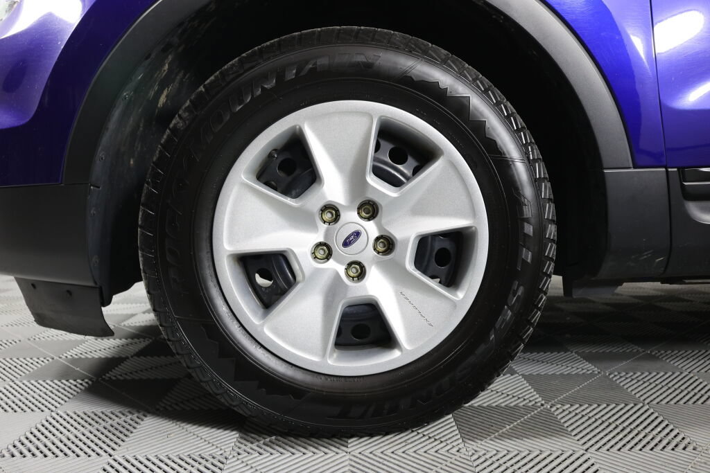 Used 2013 Ford Explorer FWD w/ Class III Trailer Tow Pkg image 9