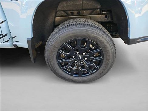 Certified 2025 Chevrolet Colorado W/T w/ WT Custom Package image 9