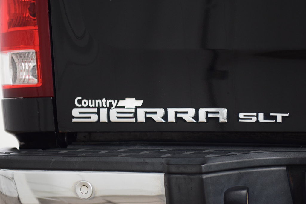 Used 2012 GMC Sierra 1500 SLT w/ SLT Convenience Package AWD/4WD image 23