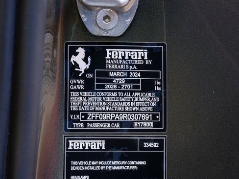 Used 2024 Ferrari Roma Spider image 30