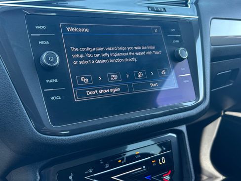 Certified 2022 Volkswagen Tiguan SE FWD image 26