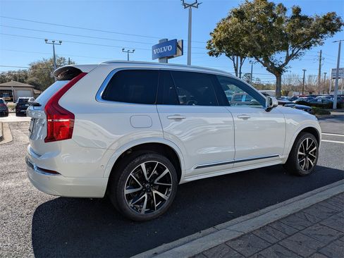 Certified 2024 Volvo XC90 B6 Ultimate w/ Lounge Package image 6