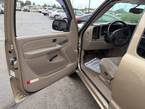 Used 2006 Chevrolet Silverado 1500 LT w/ Light Duty Power Package RWD image 16