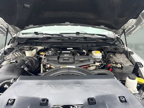 Used 2018 RAM 2500 Tradesman w/ Chrome Appearance Group AWD/4WD image 10