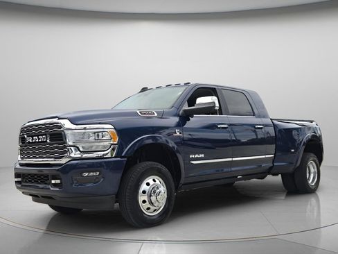 Used 2020 RAM 3500 Limited w/ Max Tow Package AWD/4WD image 9