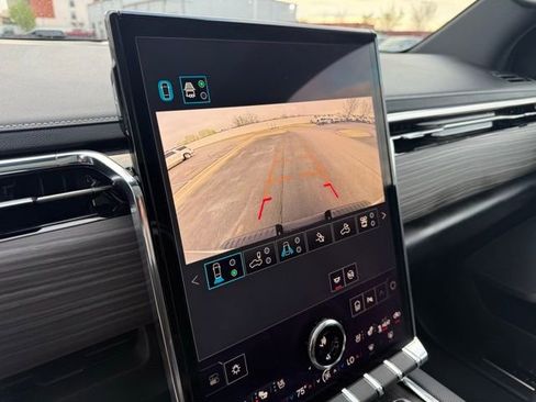 Used 2025 GMC Sierra EV Denali image 49