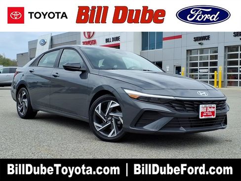 Used 2025 Hyundai Elantra Sport FWD image 1