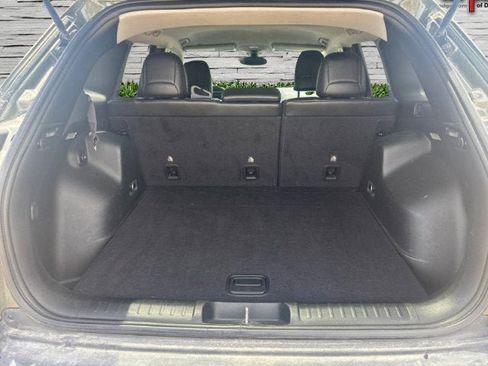 Used 2019 Jeep Cherokee Trailhawk w/ Cold Weather Group image 19