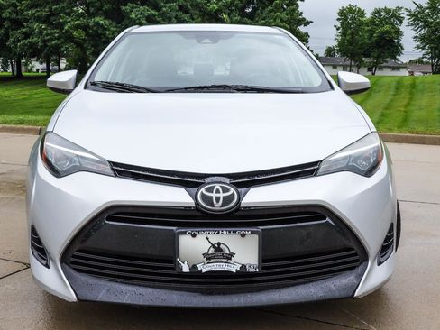Used 2018 Toyota Corolla LE FWD image 14