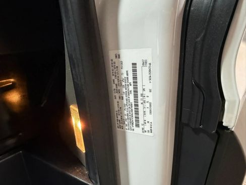 Used 2020 Ford Transit 150 XL RWD image 59