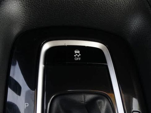 Certified 2023 Toyota Corolla LE image 31