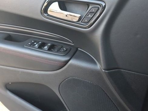 Used 2023 Dodge Durango GT image 7