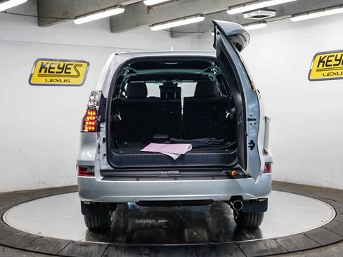 Used 2023 Lexus GX 460 Premium w/ Premium Package AWD/4WD image 27