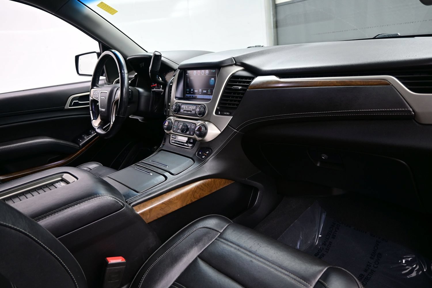 Used 2019 GMC Yukon XL Denali AWD/4WD image 18
