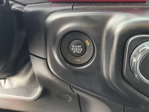 Used 2019 Jeep Wrangler Rubicon AWD/4WD image 10