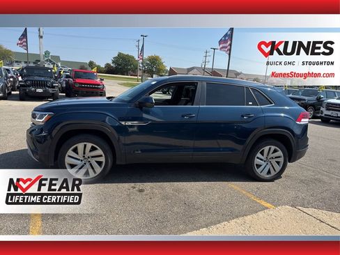 Used 2021 Volkswagen Atlas Cross Sport SE w/ Panoramic Sunroof Package image 6