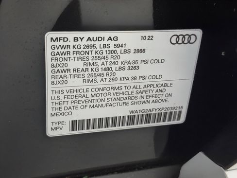 Used 2023 Audi Q5 e Premium w/ Convenience Package image 27