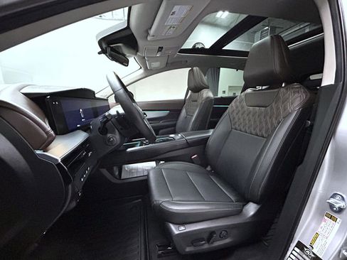 Used 2025 Nissan Murano Platinum w/ Cargo Package image 10