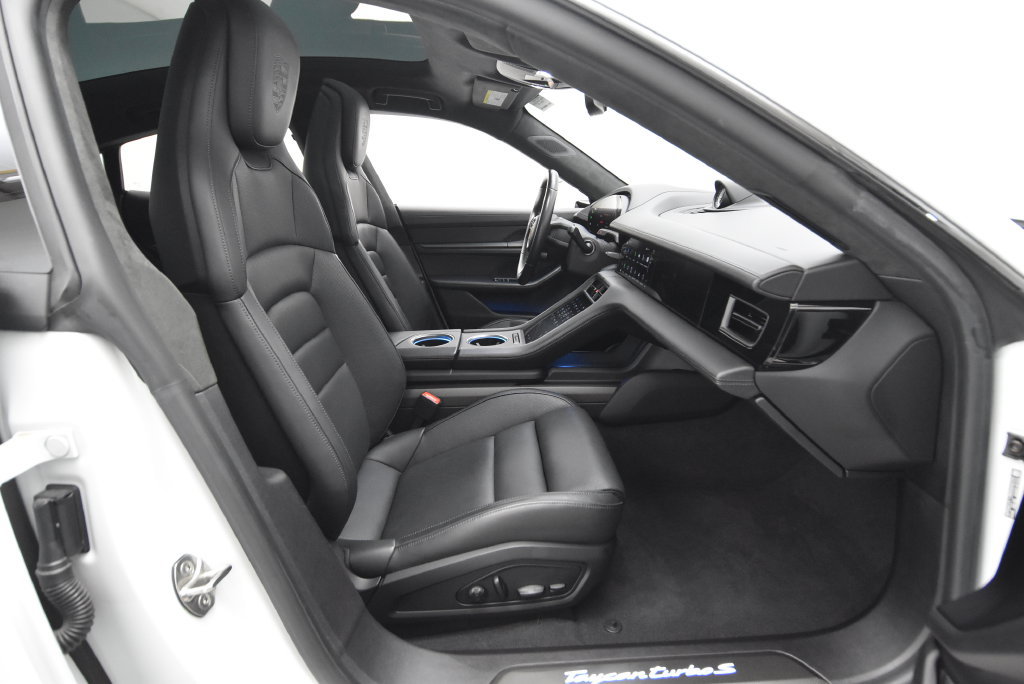 Used 2022 Porsche Taycan Turbo S AWD/4WD image 41