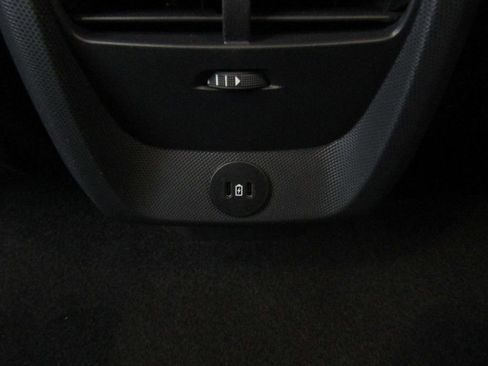 Used 2025 Ford Mustang Mach-E Premium image 39