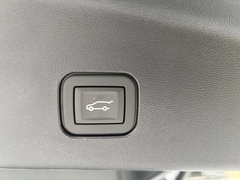 New 2027 Cadillac Vistiq Sport AWD/4WD image 11